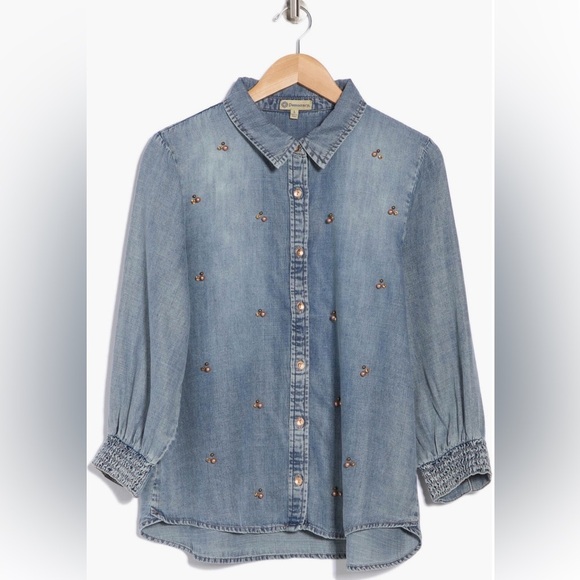 Democracy Beaded Front Chambray Button Up Shirt Sz XL - Picture 1 of 4